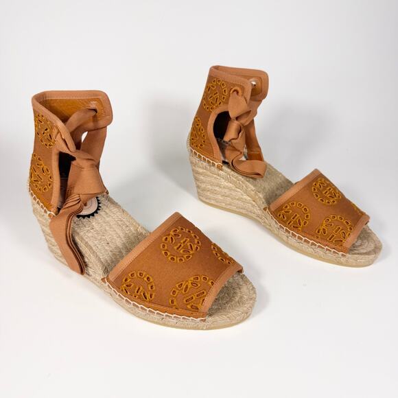 Gucci Damita GG Eyelet Wedge Heel - Women’s 7 - Picture 3 of 7